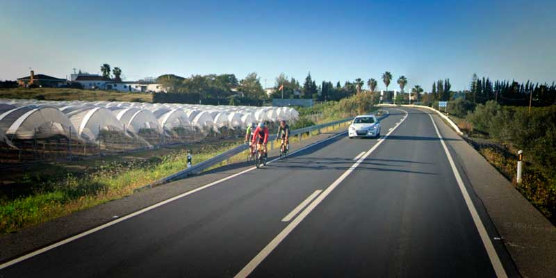 Uso de Arcenes por Bicicletas: Normas y Comportamientos